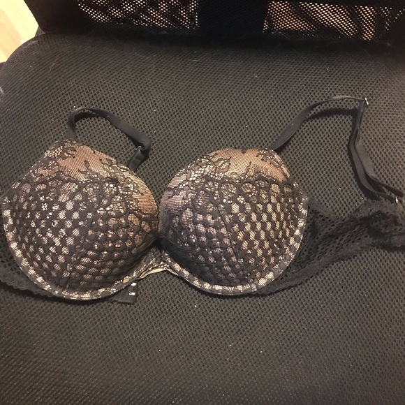Victoria’s Secret bra - Picture 1 of 2